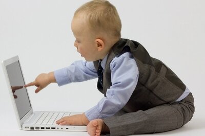 Recruiting HRMS Consultant - Baby in a Suit